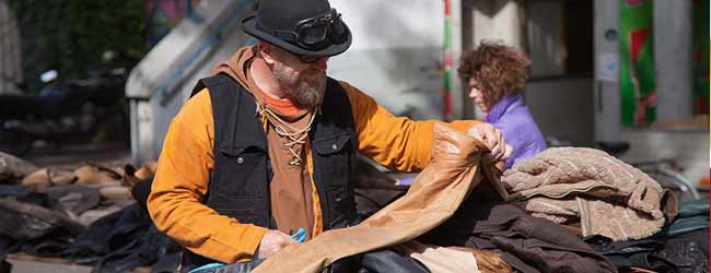 Why do we flock to (flea) markets?